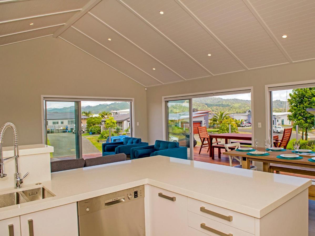 Tattletails Rest - Whitianga Holiday House Exterior photo